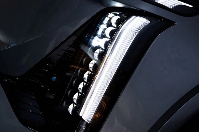 2025款凯迪拉克XT5 2.0T 四驱尊贵型 官图