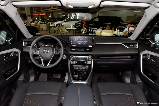 2024款RAV4荣放双擎 2.5L E-CVT两驱精英Plus版