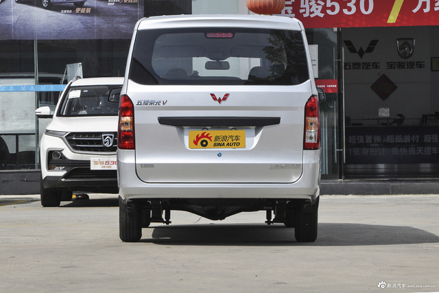 2018款五菱荣光V 1.5L手动实用型国V