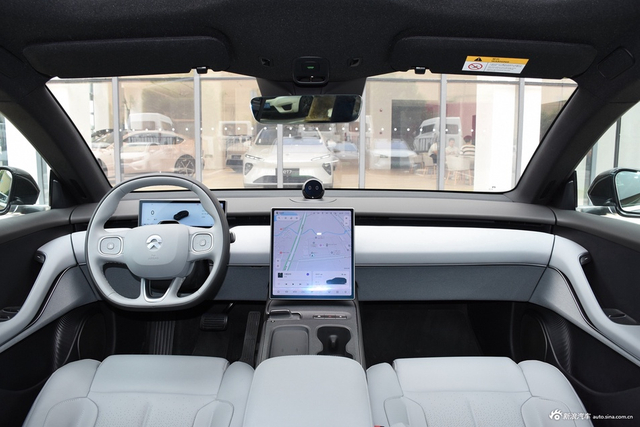 2024款蔚来ET5T 75kWh Touring