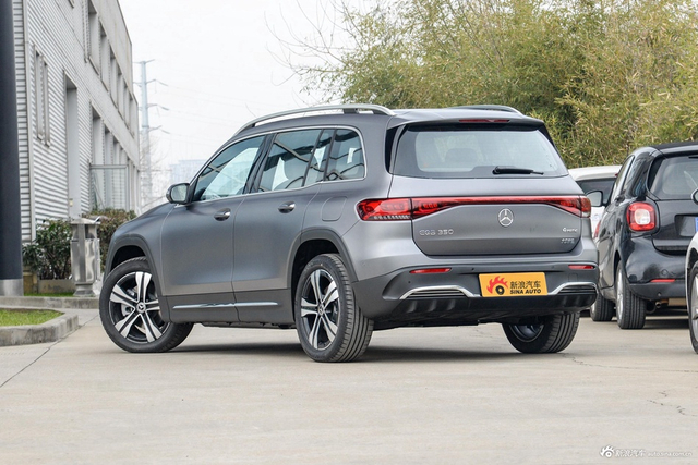 2024款奔驰EQB 350 4MATIC