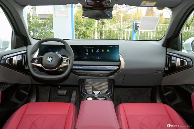 2025款宝马X3 改款 xDrive25L 豪华套装