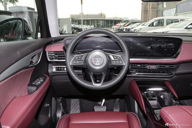 2024款昂科威Plus 28T 两驱尊享版