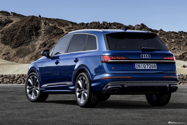 2025款奥迪Q7 50 TDI quattro S line 英国版官图
