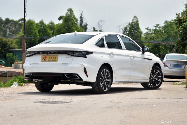 2025款艾瑞泽8 1.6T DCT尚