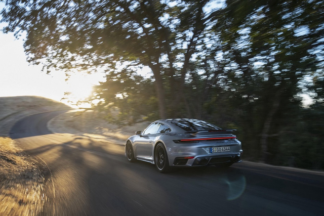 2024款保时捷911 Turbo 3.7T 50周年纪念版 官图