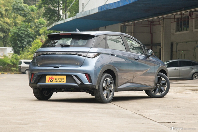 2024款海豚 荣耀版 420km 自由版