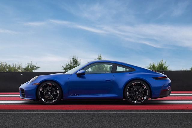 2025款911 Carrera T 3.0T Club Coupe 官图