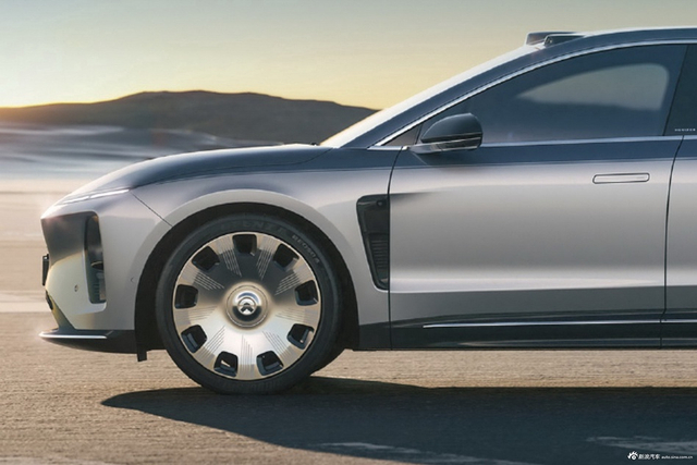 2025款蔚来ET9 100kWh Horizon Edition 官图