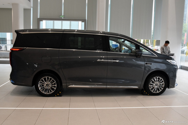 2025款魏牌 高山 四驱高山8