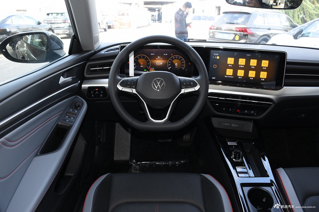 2025款凌渡L 280TSI DSG炫辣版