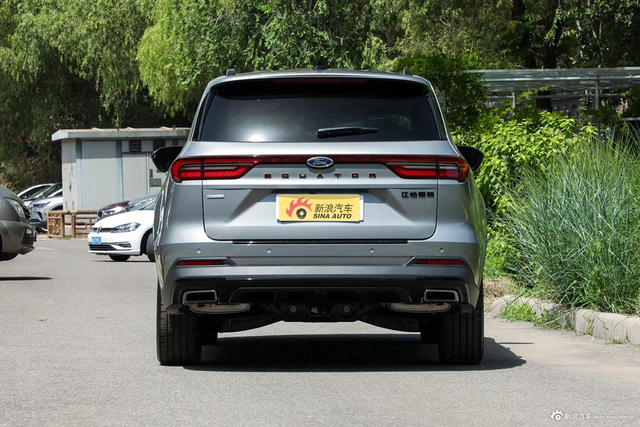 2023款领裕 EcoBoost 225 黑曜倾橙版尊领型PLUS 7座（2/2/3）