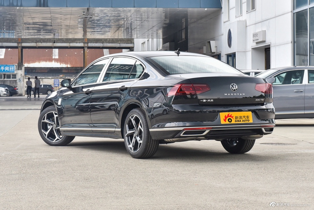 2025款迈腾 改款三 众享款 330TSI DSG豪华型