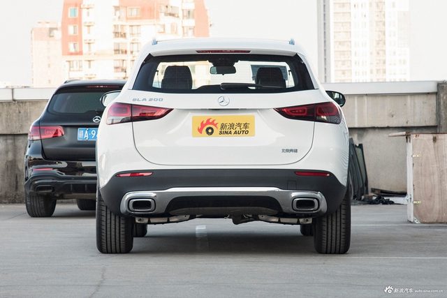 2023款奔驰GLA级 200