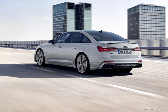 2022款奥迪S6 Design Edition Package