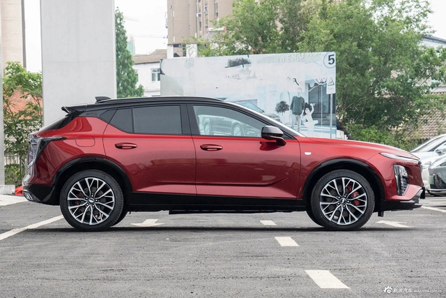 2023款GT4 28T 铂金型