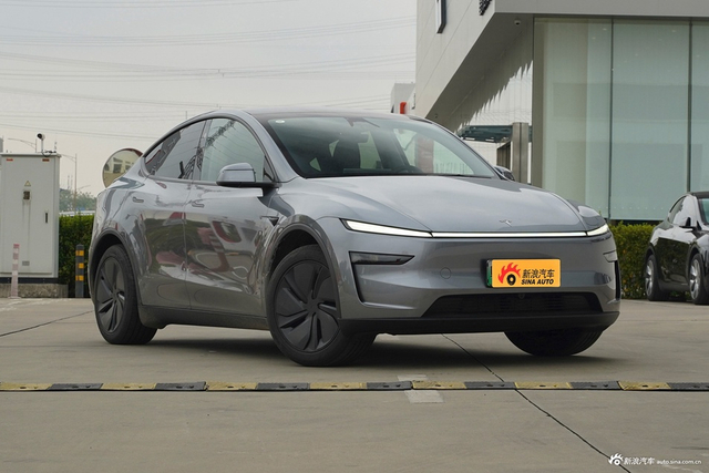 2025款Model Y 后轮驱动版