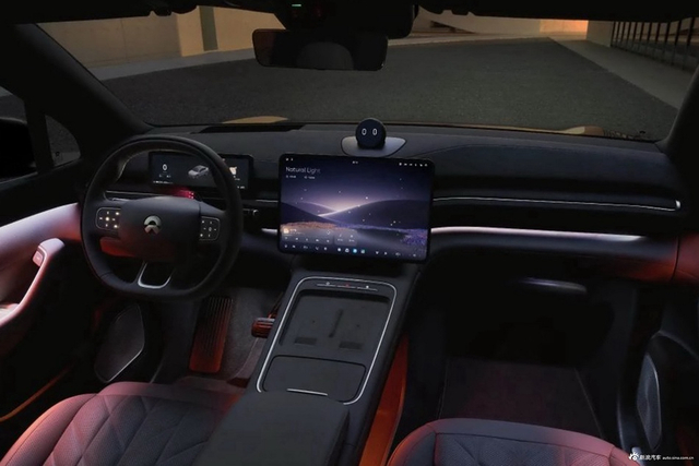 2025款蔚来EC6 75kWh 官图