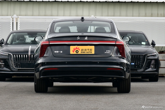 2025款红旗H5 PHEV 130 超混版