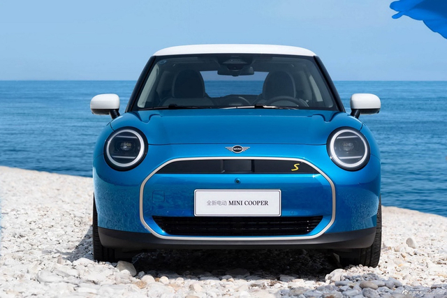 2025款电动MINI COOPER 海盐蓝 官图