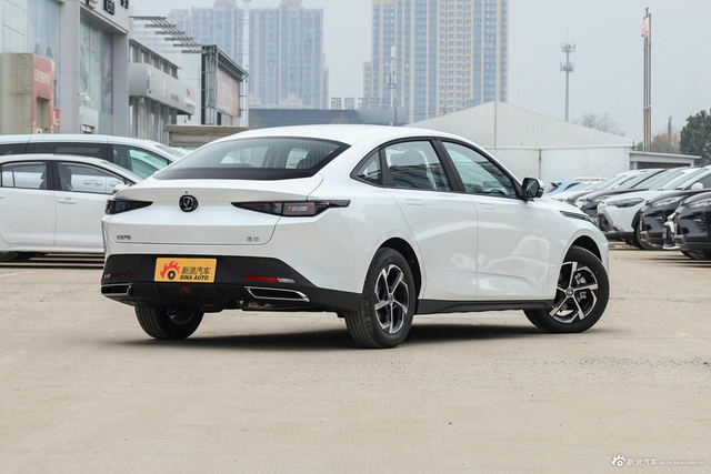 2024款逸动 1.5T GDI自动 畅享版