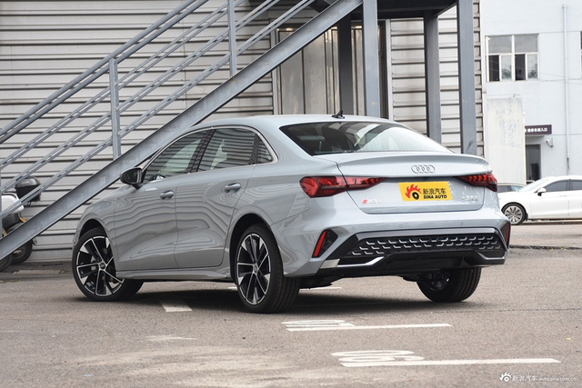 2025款奥迪A3L Limousine 35TFSI 飞驰尊享型