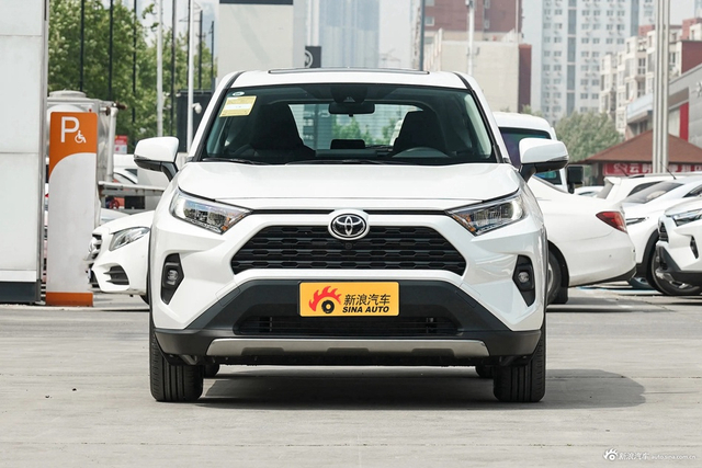 2023款RAV4荣放 2.0L CVT两驱风尚版