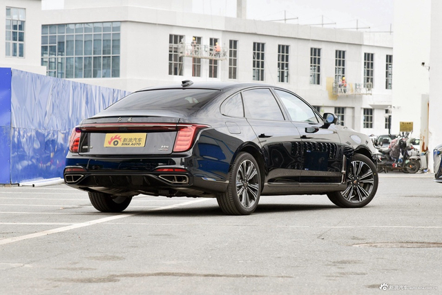 2024款红旗H9 2.0T 旗畅 私享风尚版