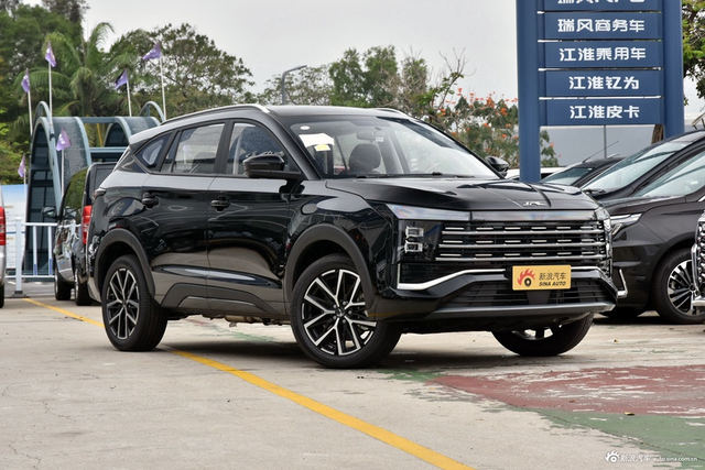 2024款江淮X8 E家 1.5T 110km 家兴版 7座