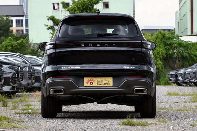 2025款瑞虎8 PLUS 1.6T 乘风版 5座