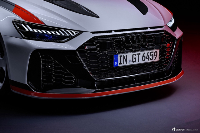 2024款奥迪RS 6 Avant GT官图