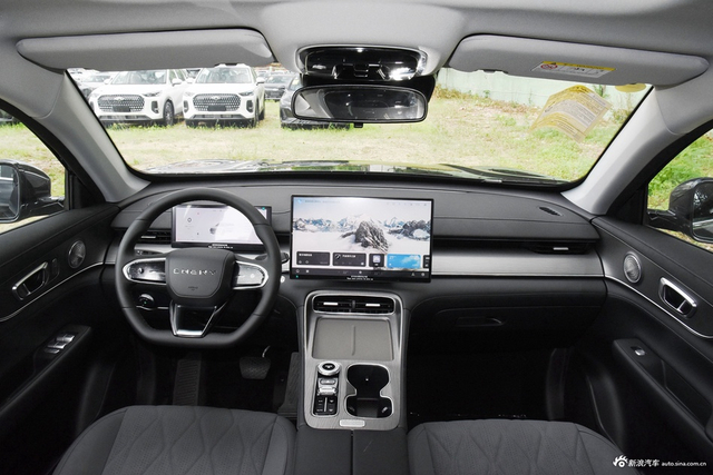 2025款瑞虎8 PLUS 1.6T 乘风版 5座