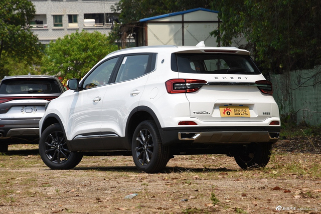 2025款瑞虎5x 1.5L CVT卓越版