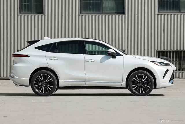 2023款威飒 2.0L CVT两驱科技版