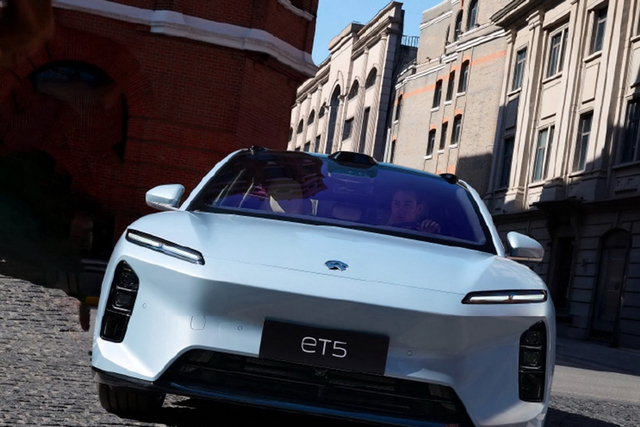 2025款蔚来ET5 100kWh 官图