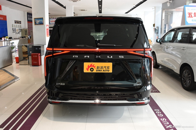 2024款上汽大通MAXUS G90 2.0T 星云六座版