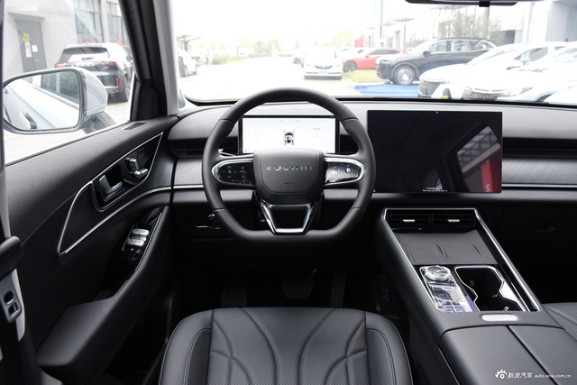 2024款风云T9 120 长续航版豪华型 7座 磷酸铁锂