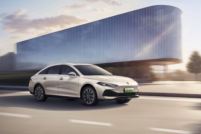 2024款荣威D7 DMH 世界冠军版