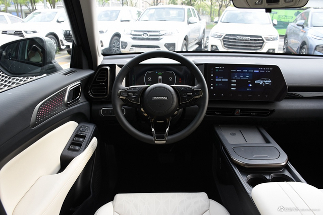 2023款哈弗枭龙 1.5L 110KM领航版