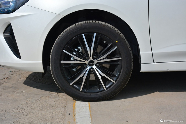 改变从外观开始 实拍荣威Ei5