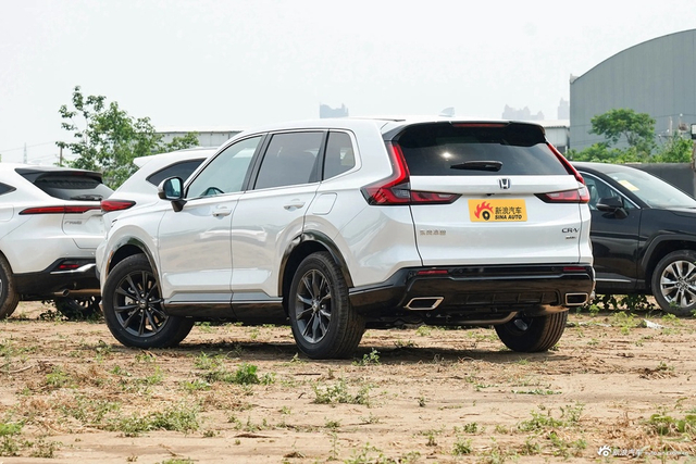 2023款CR-V 2.0L e:HEV 锐·两驱智悦版