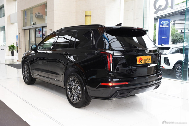 2025款XT6 2.0T 六座四驱尊贵行政黑标版