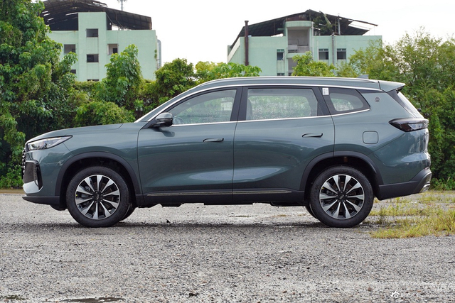 2025款瑞虎8 PLUS 290TGDI DCT乘势版