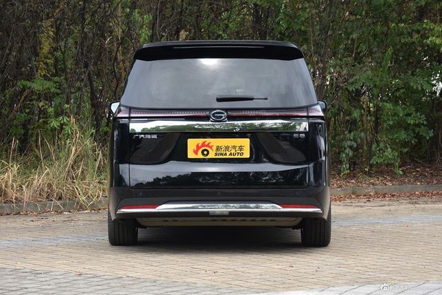 2024款传祺E8 150km 龙腾光辉+