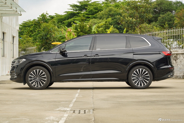 2024款威然改款 380TSI 尊贵版