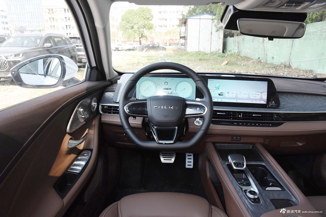 2025款艾瑞泽8 2.0T DCT劲