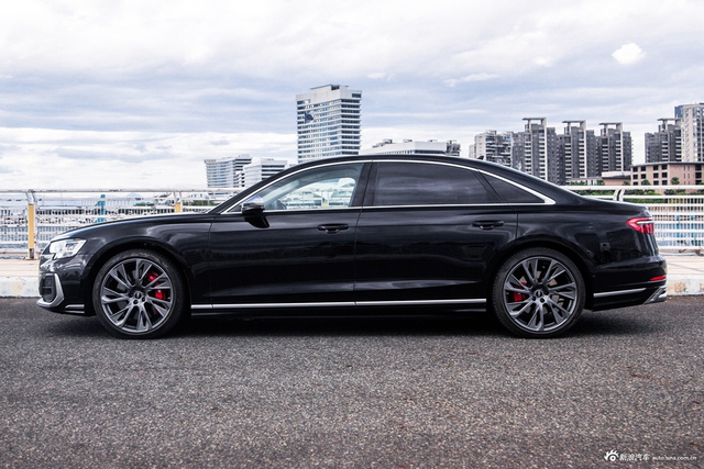 2023款奥迪S8L 4.0TFSI quattro
