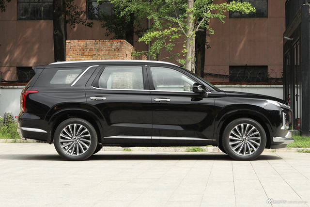 2023款帕里斯帝 3.5L 自动四驱Calligraphy