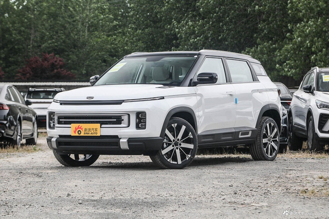 2024款吉利ICON 1.5T玲珑倾城版