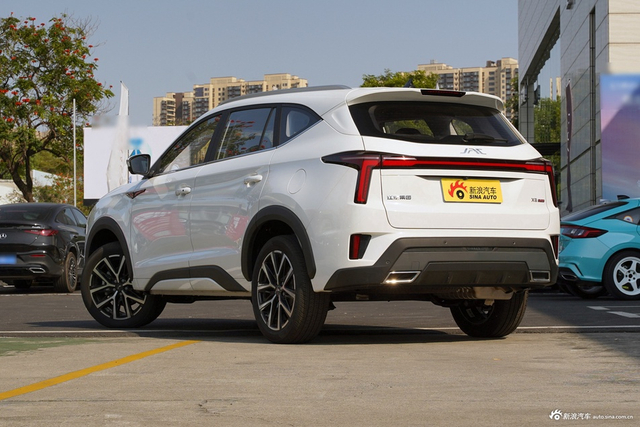 2024款江淮X8 PLUS 1.5TGDI DCT智享版 7座